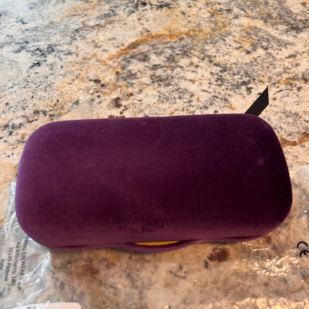 Brand New authentic Gucci sunglasses - Picture 7 of 9